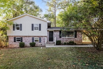 Building Photo - 446 Wexwood Dr