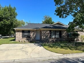 Building Photo - 1 Flowering Peach Ct