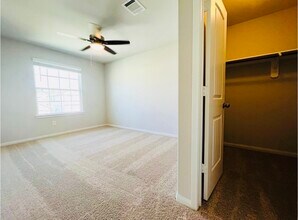 Building Photo - 4818 Blue Jacaranda Wy