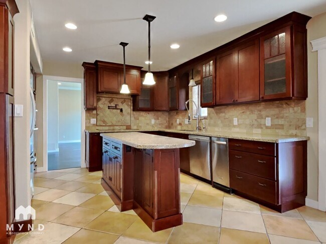 Foto del edificio - 15811 E Richwood Ave