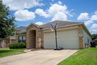 Building Photo - 24318 Cornell Park Ln