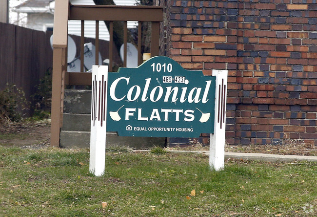 Colonial Flats - Highland Terrace