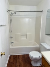 Building Photo - 15 Ferguson Dr