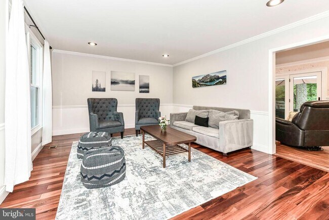 Building Photo - 10428 Collingham Dr