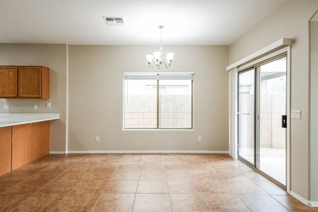 Foto del edificio - 41915 N 46th Dr