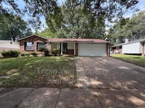 Building Photo - 11841 Del Rosa Way