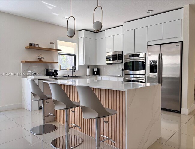 Foto del edificio - 8895 NW 99th Ct