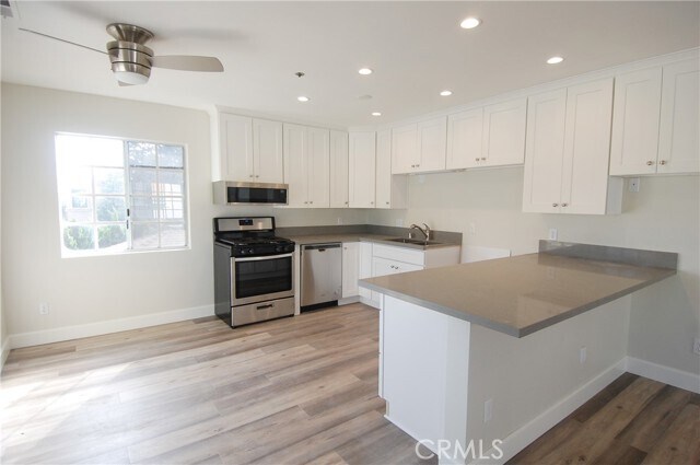 Building Photo - 142 W Marquita