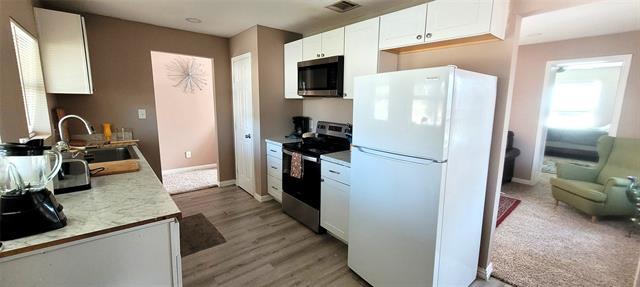 Foto del edificio - 5821 Black Oak Ln