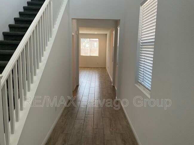 Foto del edificio - 11461 Monte Isola St