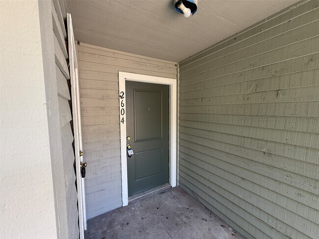 Building Photo - 7200 W T C Jester Blvd