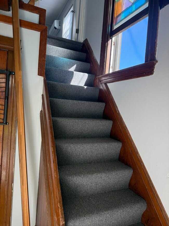 Foto del edificio - 110 Lake Ave