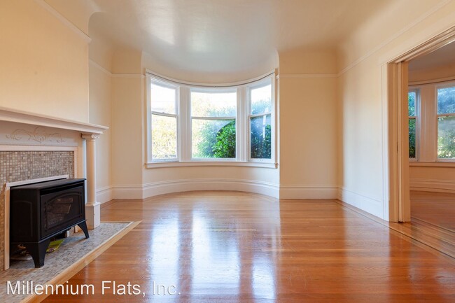 Building Photo - 3 br, 1 bath House - 363 Grove St