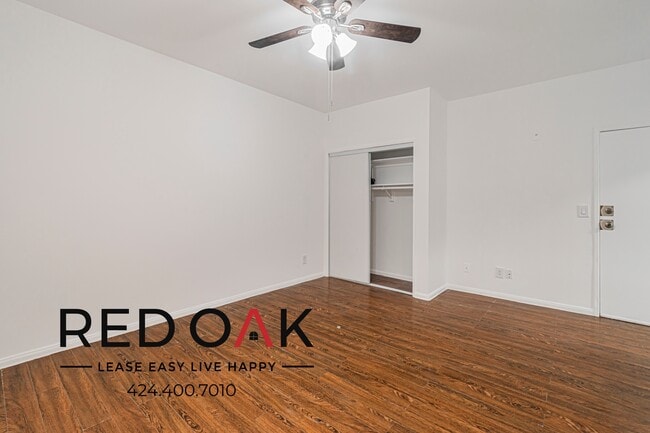 Building Photo - 733 S Coronado St