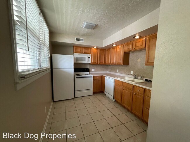 2 br, 1 bath House - 1518 College Avenue  ... photo'