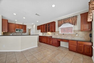 Building Photo - 11315 Riverstone Lake Ln
