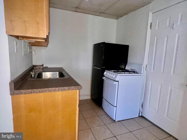 Building Photo - 1247 Shackamaxon St