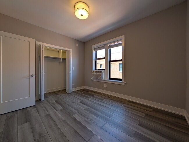 Foto del edificio - 3931 N Janssen Ave