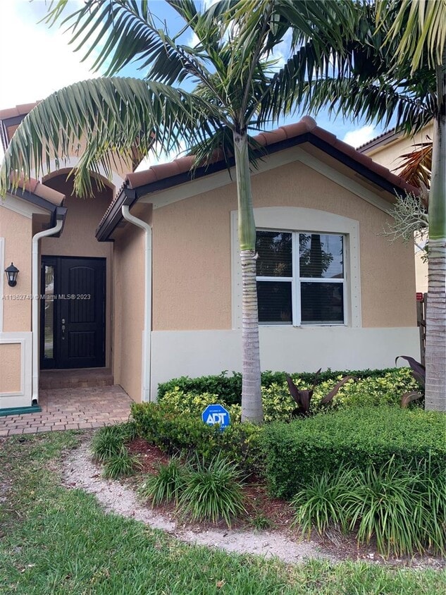25314 SW 121st Ct, Homestead, FL 33032 House for Rent in Homestead