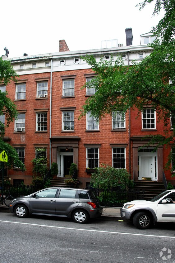 Primary Photo - 408 W 20th St