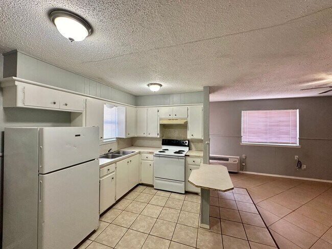 Building Photo - DB 1118 44th Street