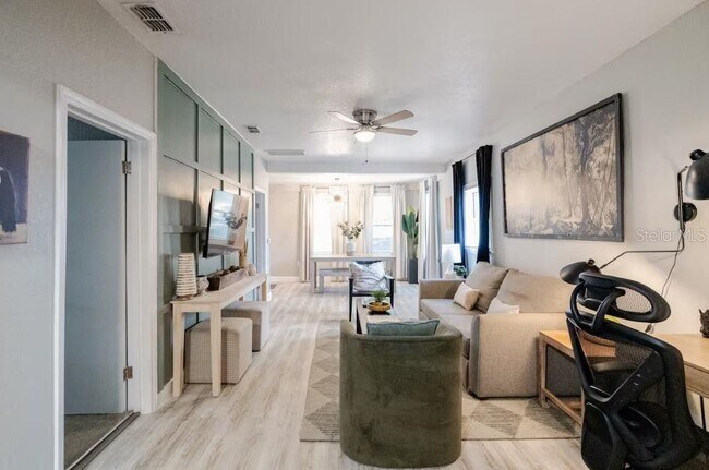 Foto del edificio - 8311 N Newport Ave