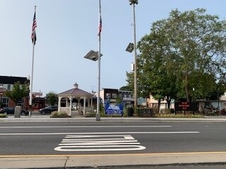 Foto del edificio - 1374 Paterson Plank Rd