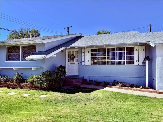 Foto del edificio - 11543 Swinton Ave