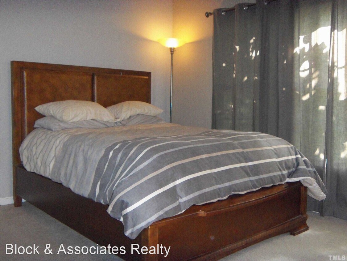 Foto principal - 3 br, 2.5 bath House - 5105 Echo Ridge Road