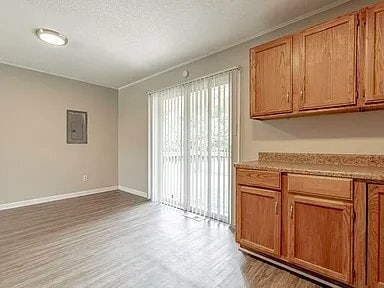 Building Photo - 708 Fair St