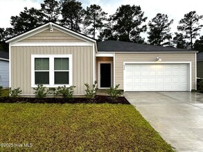 Building Photo - 490 Ladyfish Loop NW