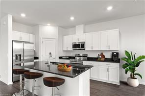Foto del edificio - 305 NW 18th Pl