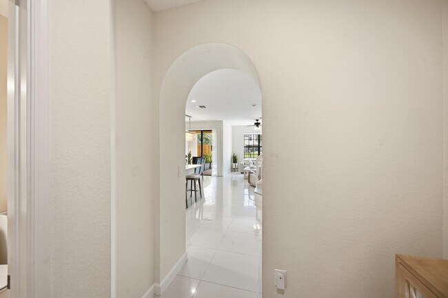 Foto del edificio - 10415 Wellington Parc Dr