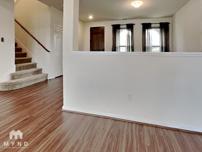 Foto del edificio - 1706 Claire Creek Ct