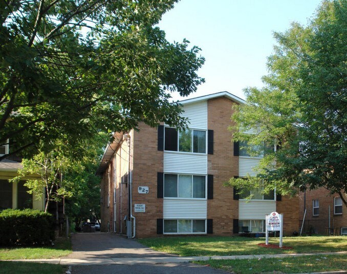 Building Photo - 927 W Shiawassee St