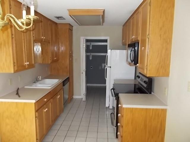 Foto del edificio - 3950 Trinity Ln