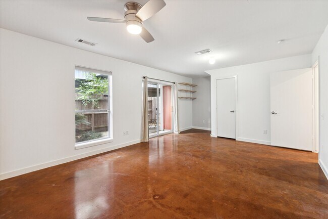 Building Photo - 6947 Ardmore St
