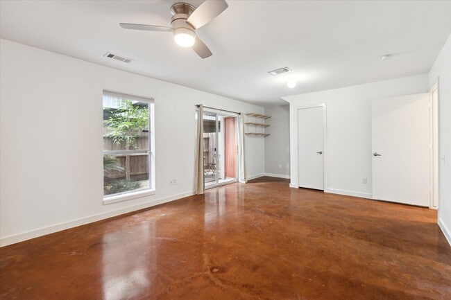 Foto del edificio - 6947 Ardmore St