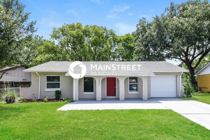 Foto principal - 3 Bedroom Pet-Friendly Home in SANFORD, FL...