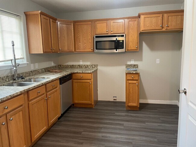 Foto del edificio - Move In Ready home for Rent on Gelbvieh