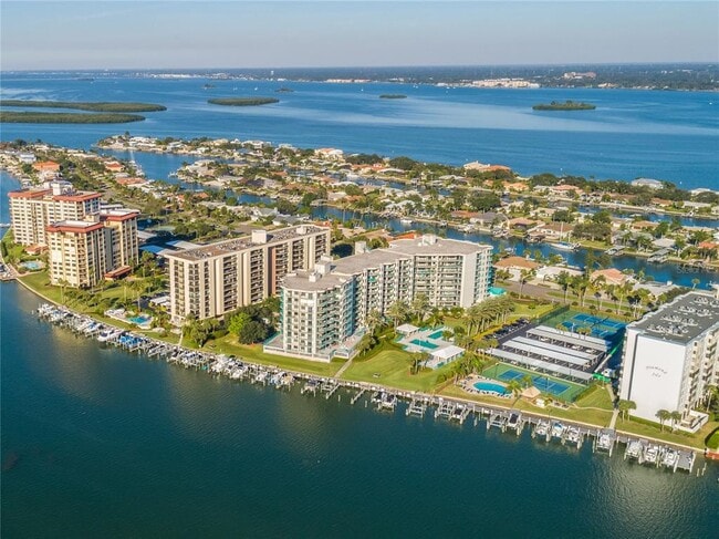 Foto del edificio - 670 Island Way