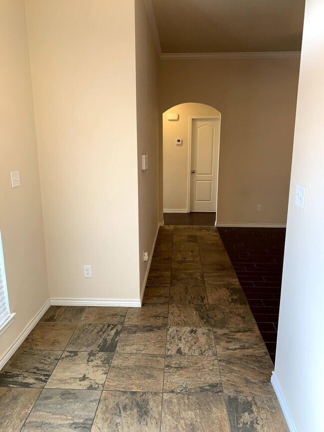 Foto del edificio - 3907 Salt Fork Dr
