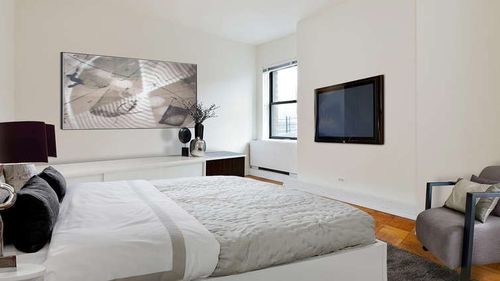 Building Photo - 53 W 34th St