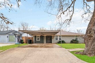 Building Photo - 3122 Sunnydale Dr