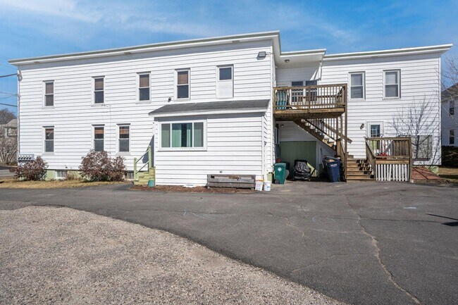 Photo - 81 May St Apartments