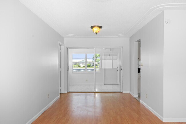 Foto del edificio - 705 Canal Way