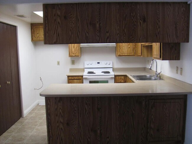 Foto del edificio - Charming 3 Bedroom, 2 Bath Halfplex in Southwest Woodland