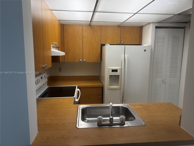 Foto del edificio - 14909 SW 104th St
