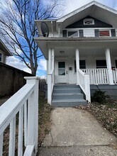 Building Photo - 421 Pritz Ave