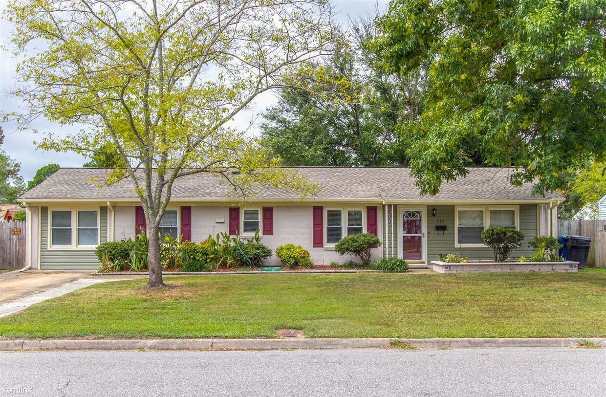 Primary Photo - 4 br, 2 bath House - 513 Turtle Cove Rd